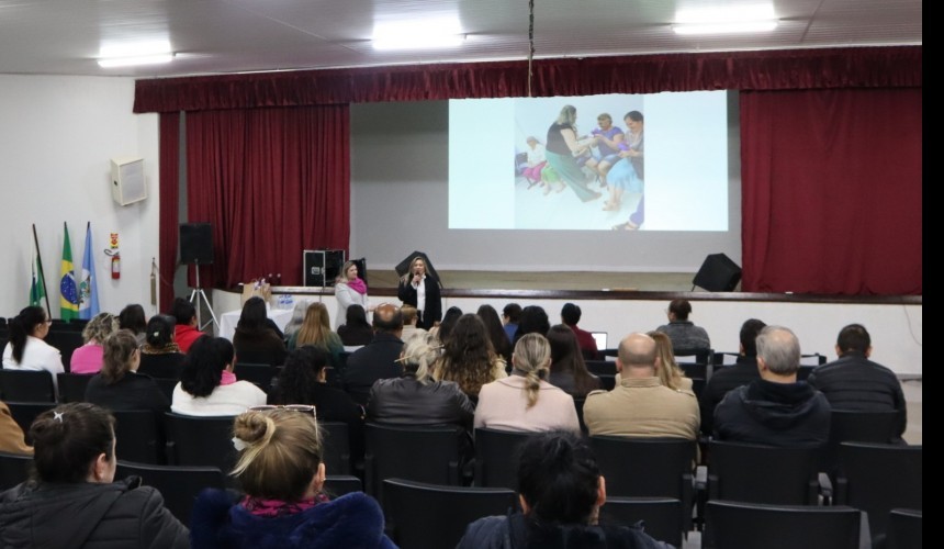Palestra para cuidadores de pessoas com Alzheimer foi realizada em Capitão