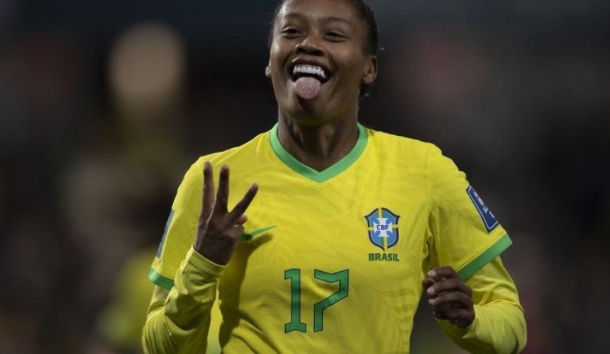 Com show de Ary Borges, Brasil faz 4 a 0 no Panamá em estreia na Copa