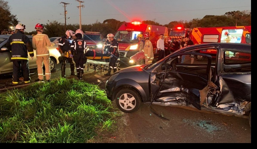 Cinco pessoas ficam feridas em grave acidente na PR-467 em Cascavel