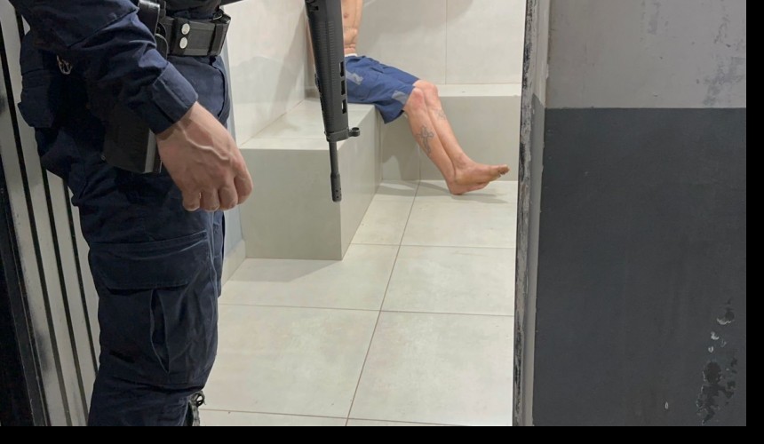 Após agredir mulher grávida, homem dá soco em PM e vai parar na Cadeia em Cascavel