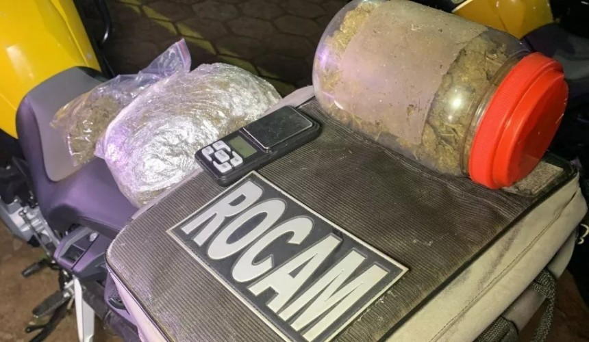 Jovem de 21 anos é preso pela PM com skunk em Cascavel