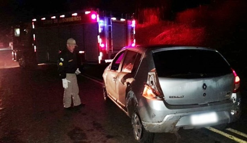 Homem morre após carro capotar na PR-180 em Marmeleiro