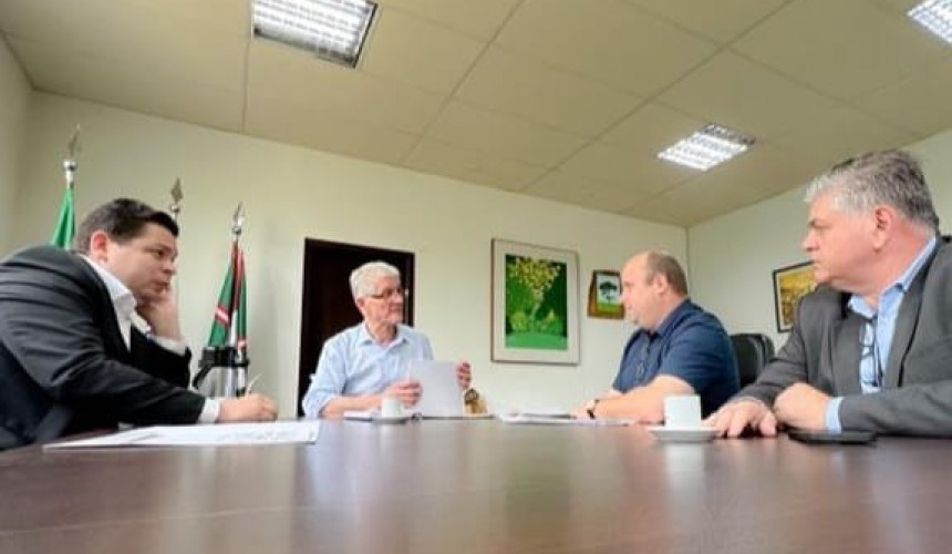 Em viagem a Curitiba, Prefeito Maxwell Scapini anuncia investimentos na comunidade de São Sebastião e Distrito do Alto Alegre