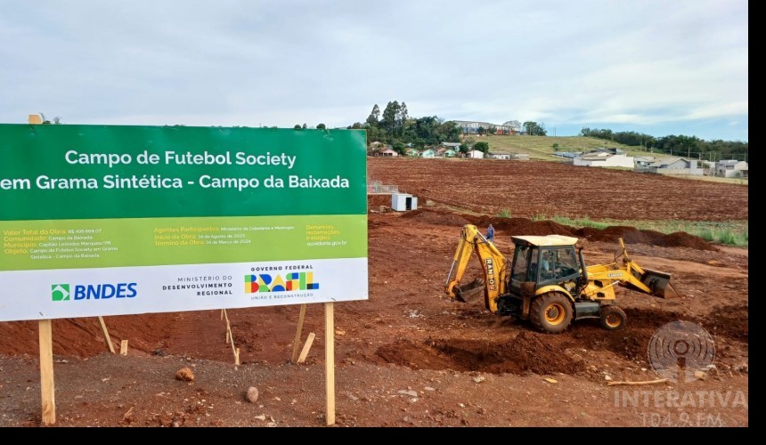 Obra do Campo Sintético do Bairro Campo da Baixada começa a ser realizada em Capitão