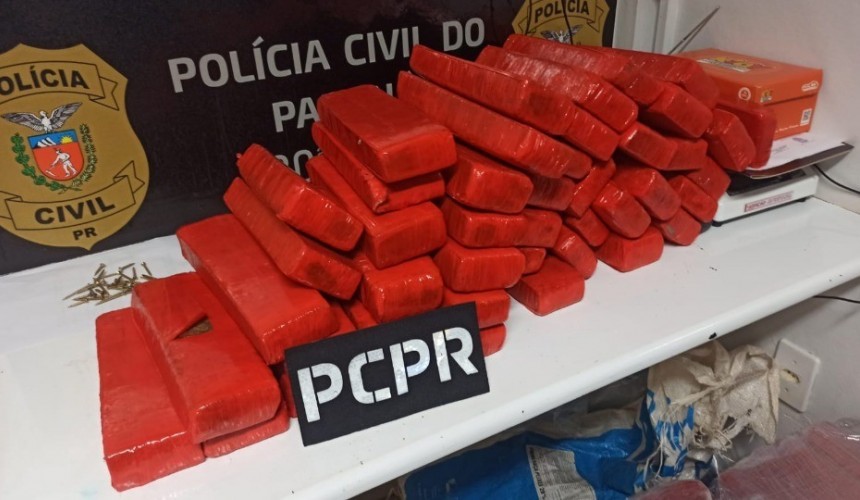 Polícia encontra 102 kg de maconha escondidos em empresa de frete em Toledo