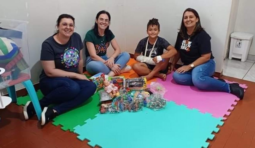 Secretaria de Assistência Social de Capitão repassou brinquedos para hospital Nossa Senhora Aparecida
