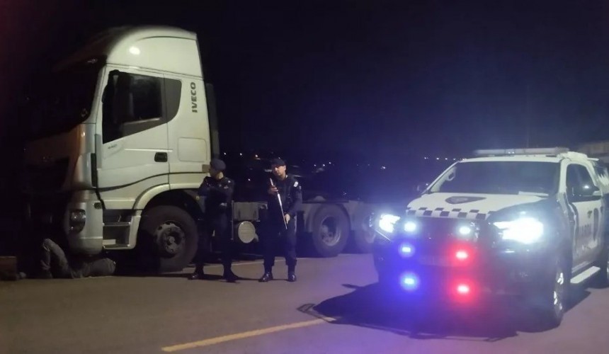 Guarda Municipal de Cascavel recupera caminhão roubado em Nova Laranjeiras
