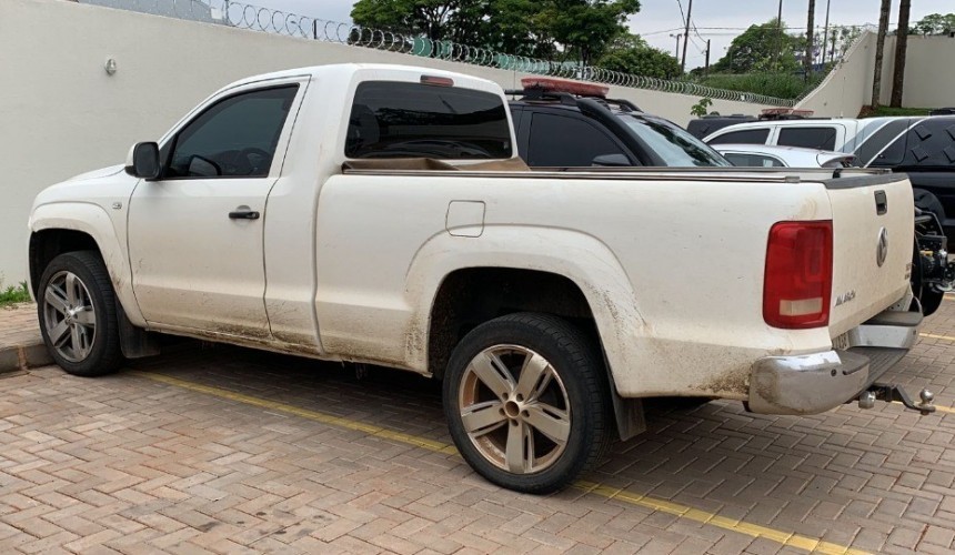Homem é detido e caminhonete apreendida na BR 369 em Cascavel