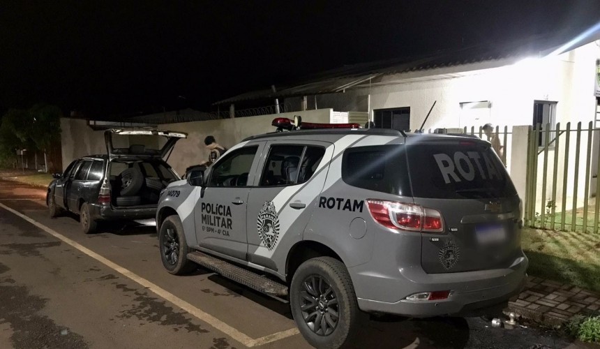 Casal de nacionalidade paraguaia são flagrados pela Rotam transportando pneus contrabandeados em Santa Tereza do Oeste