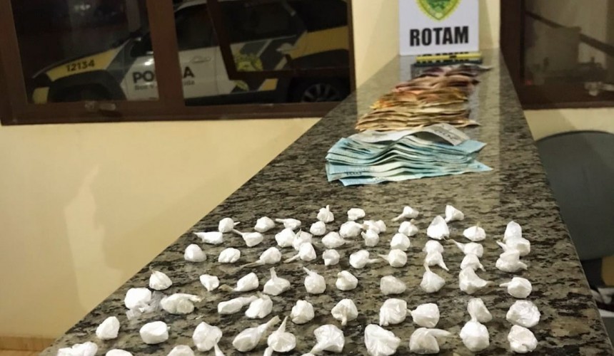 Rotam aborda adolescentes e apreende 84 porções de cocaína em Boa Vista da Aparecida
