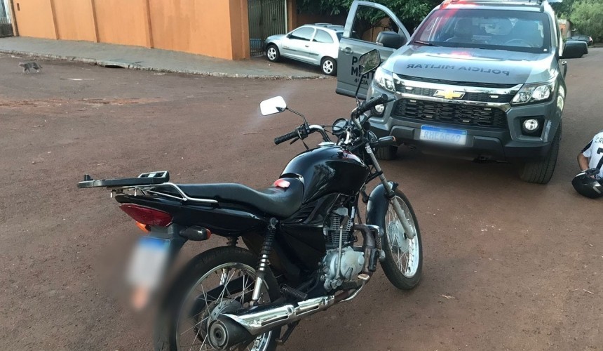 Dupla é detida pela Rotam e motocicleta com alerta de furto é recuperada em Santa Tereza do Oeste