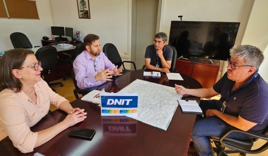 Durante cumprimento de agenda em Curitiba Vereadores de Capitão apresentaram demandas junto ao DNIT e solicitam no DER construção de via marginal na PR 484