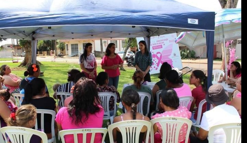 Famílias atendidas pelo CRAS de Capitão participaram de atividades do dia das crianças e recebem informações sobre Outubro Rosa