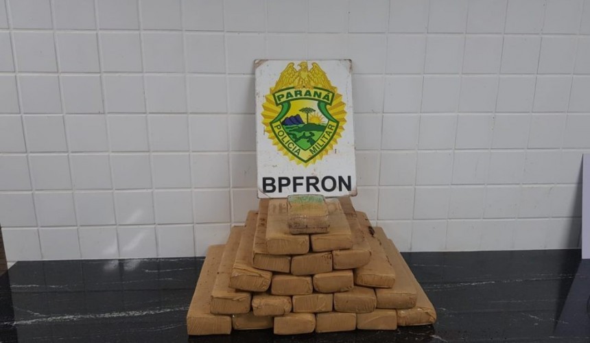 Jovem de 23 anos que transportava maconha em ônibus é preso pelo BPFron