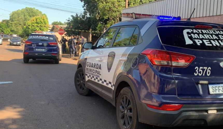Homem é morto a facadas e pauladas em Cascavel