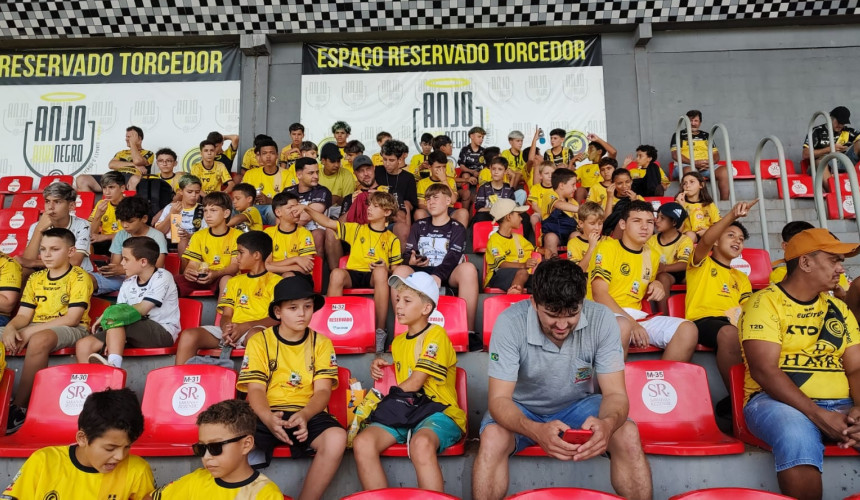 Projeto talentos leva jovens de Capitão para assistir jogo em Cascavel pelo Campeonato Paranaense
