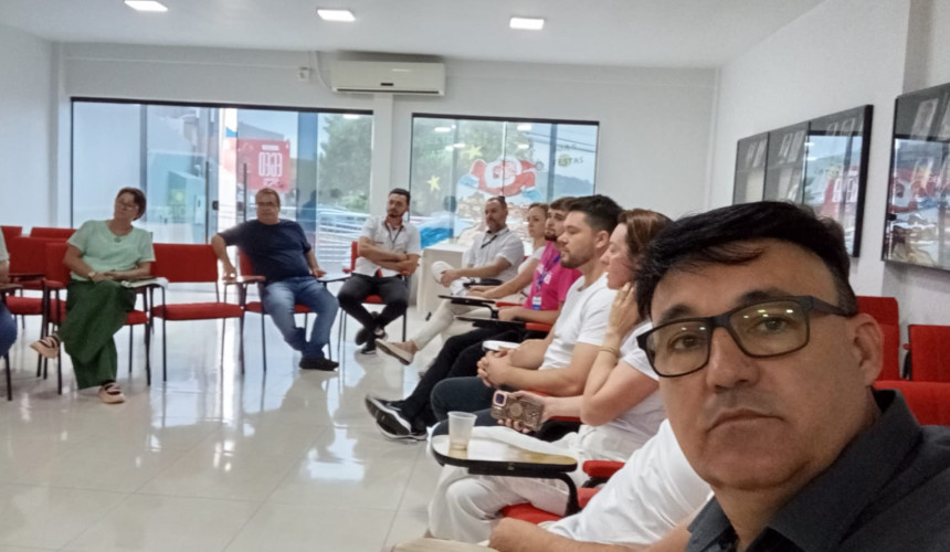 Donos de farmácias de Capitão se reúnem para tratar de plantão