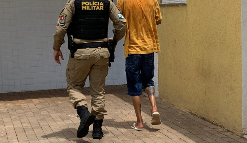 Jovem é preso por violência doméstica em Cascavel