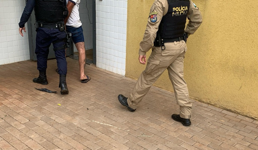 Homem bate na companheira, ameaça GM e vai parar na delegacia em Cascavel