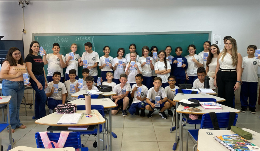 Assistentes Sociais realizam palestras informativas para alunos do Colégio Estadual Cívico Militar de Capitão