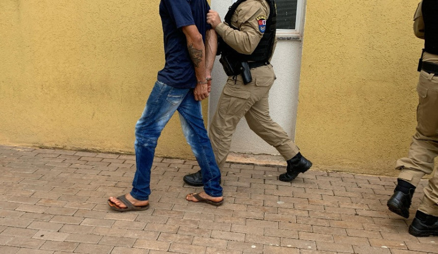 Ex invade casa e agride mulher em Cascavel