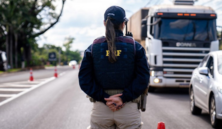 PRF inicia Operação Semana Santa 2025 nas rodovias federais do Paraná