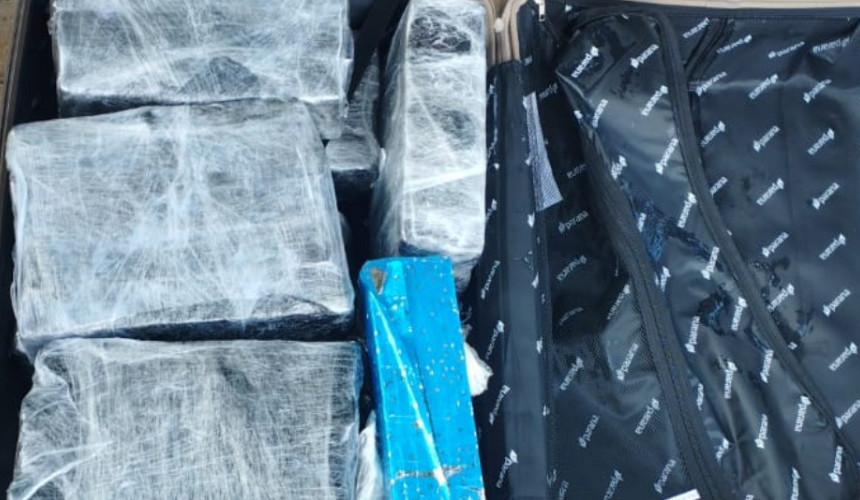 Mulher é presa com 40 quilos de maconha na rodoviária de Cascavel