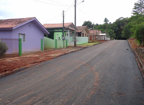 Cidade de Boa Esperança do Iguaçu tem 17 novas ruas asfaltadas 