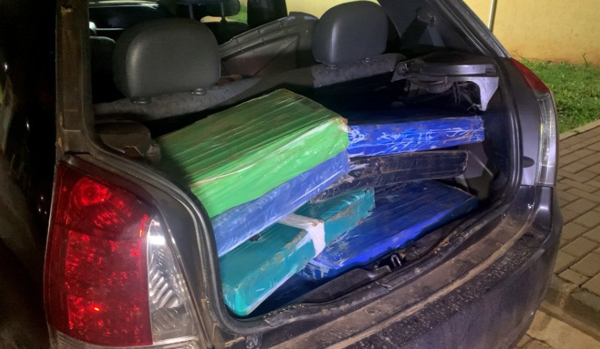 Mulher e adolescente são detidas com 110 kg de maconha na BR-163 em Lindoeste