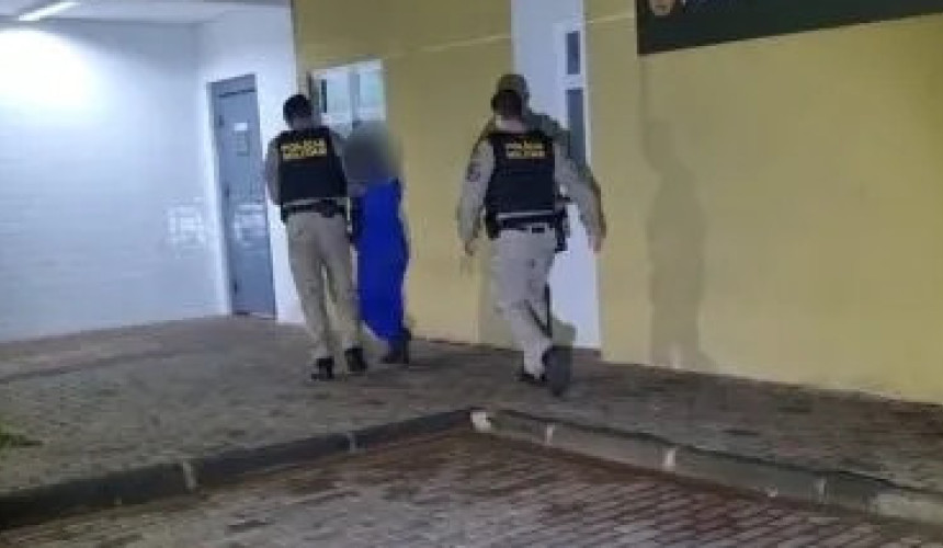 Mulher é detida após ameaçar ex-marido, danificar moto e 'dar trabalho' para a PM em Capitão