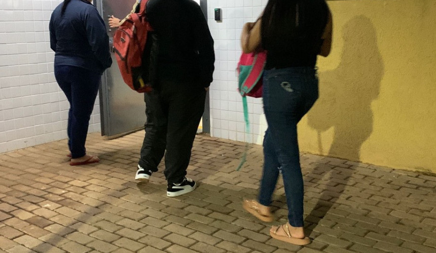 Confusão entre alunas termina com ferimentos e ameaça a professora em escola de Cascavel