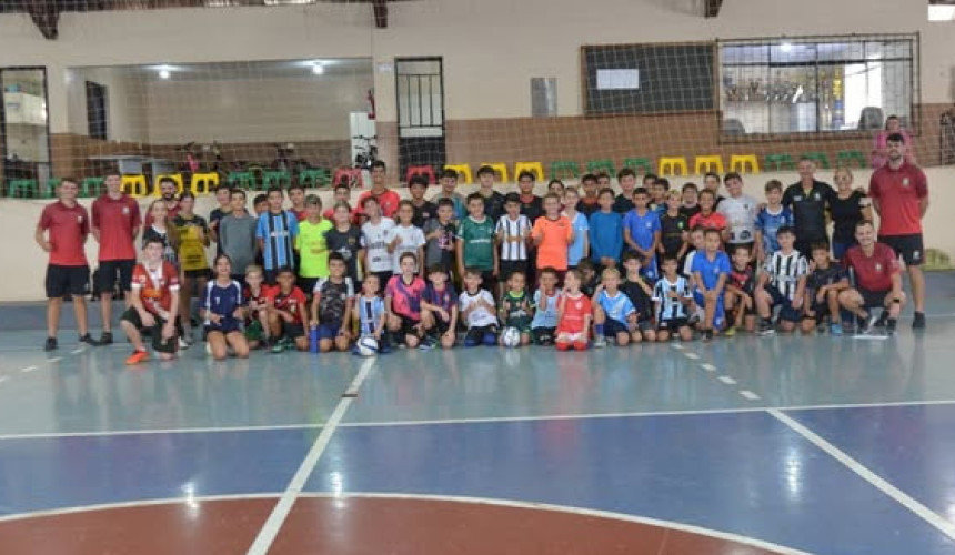 Santa Lúcia inicia temporada esportiva de 2026 com abertura oficial dos treinos