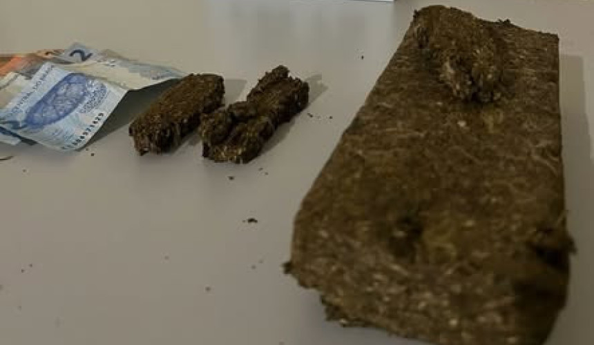 ROTAM prende dois homens por tráfico de drogas em Capitão Leônidas Marques